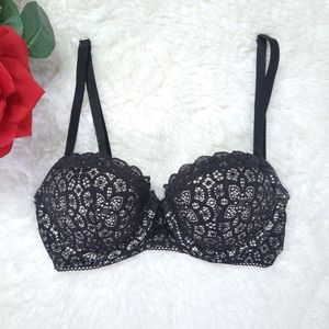 Victoria's Secret Dream Angels Lined Lace Demi Bra Size 32C